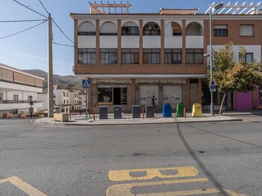 Local comercial en venta en Avenida SIERRA NEVADA