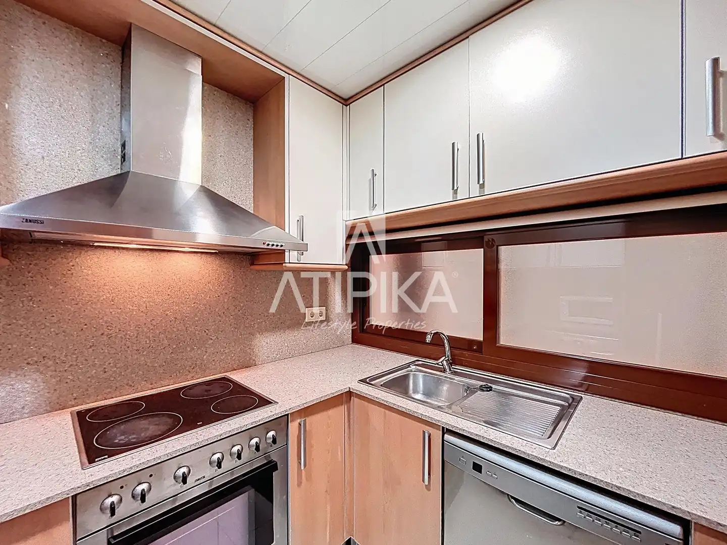 Cocina de Piso en venta en Barcelona con Aire acondicionado, Parquet y Amueblado