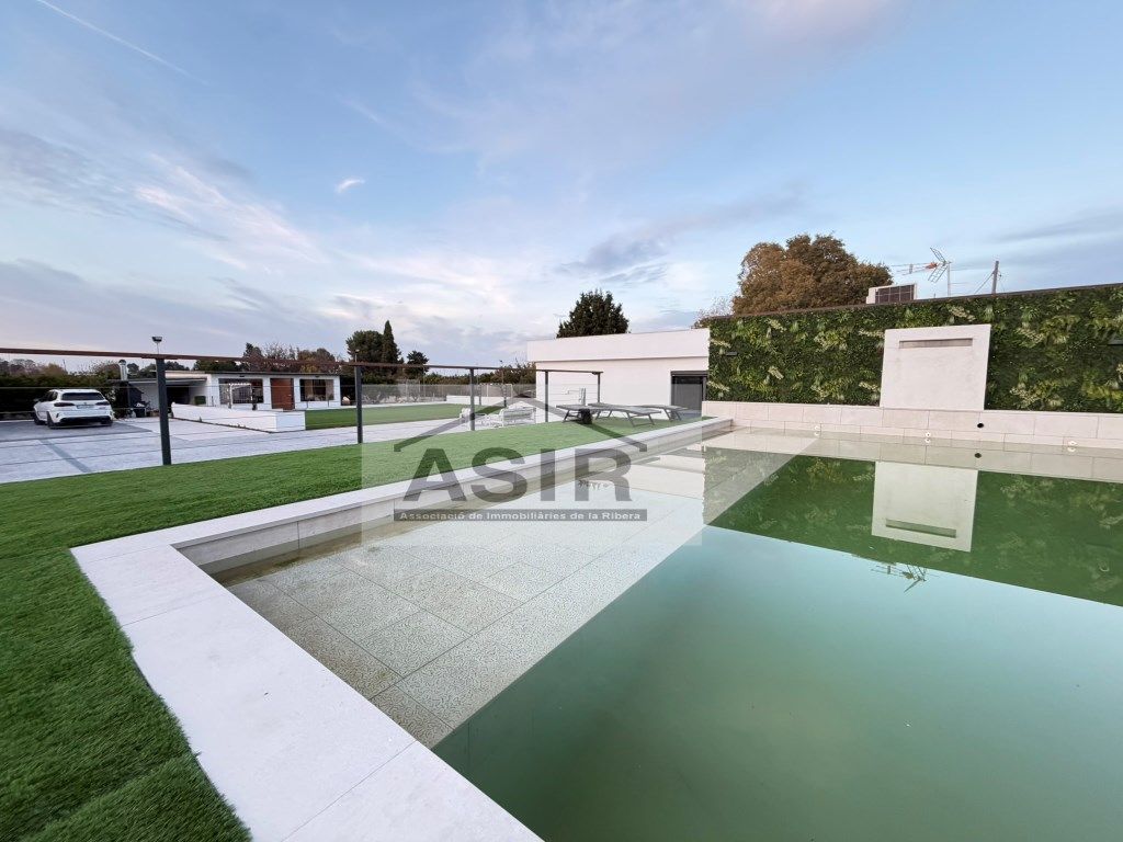 Piscina de Casa o xalet en venda en Alzira amb Aire condicionat