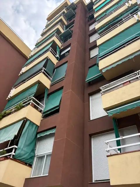 Piso con terraza en venta en Plaça de la Llibertat