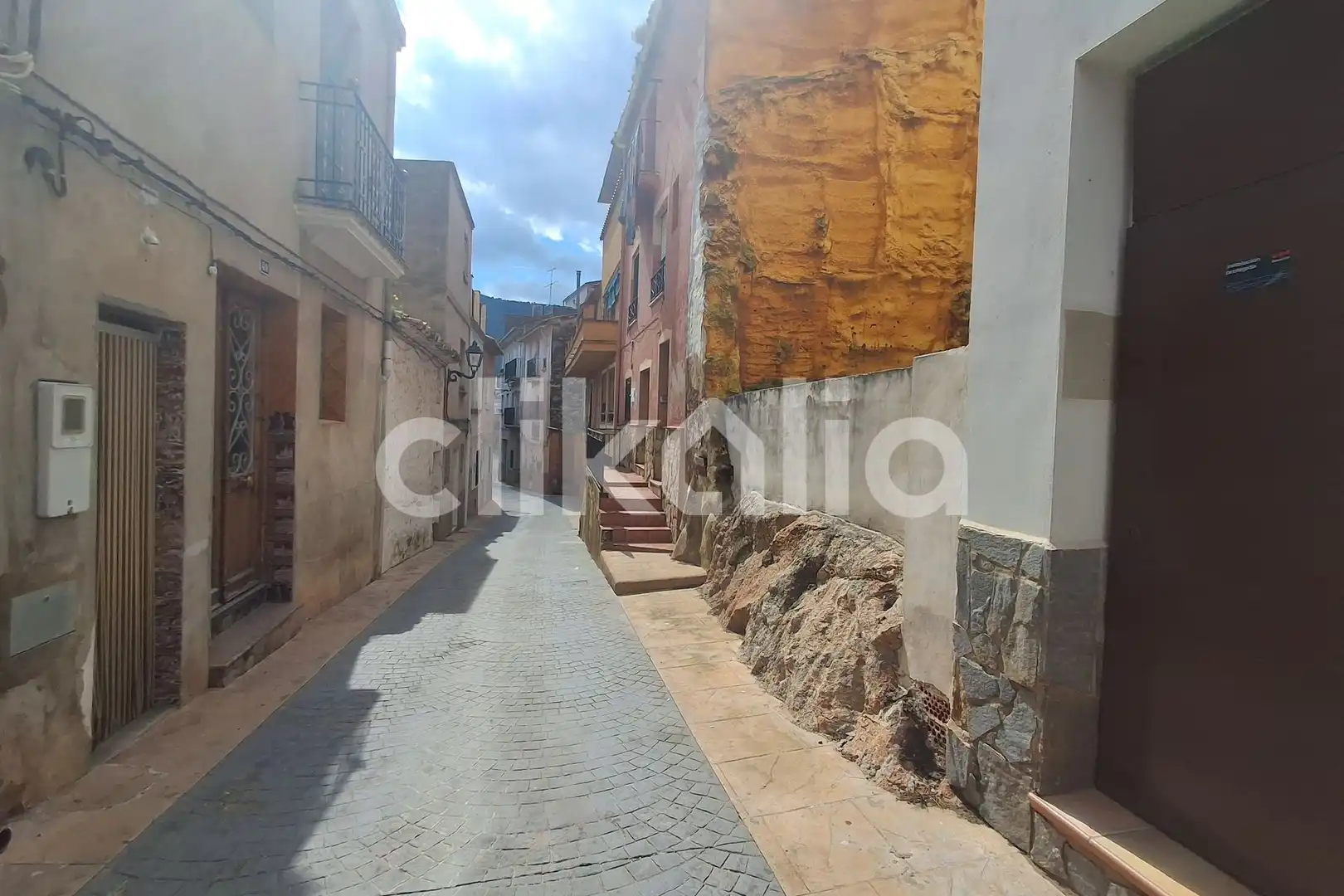 Vista exterior de Casa adosada en venda en Alfondeguilla amb Calefacció i Terrassa