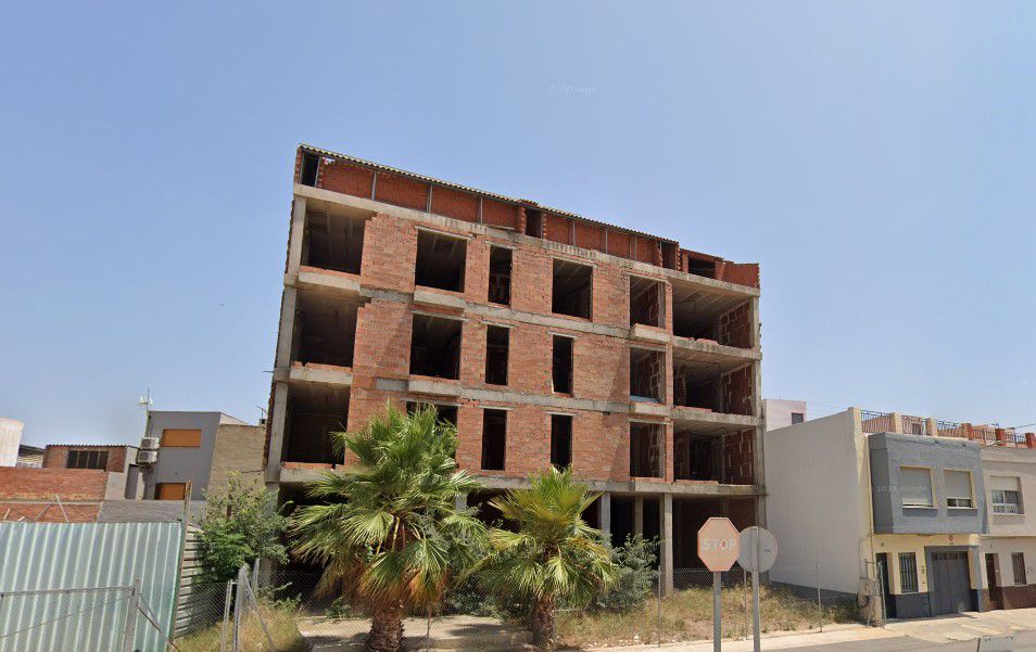 Vista exterior de Edifici en venda en Castellón de la Plana / Castelló de la Plana