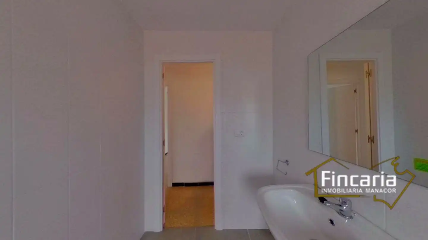 Bathroom of Flat for sale in Manacor  with Balcony