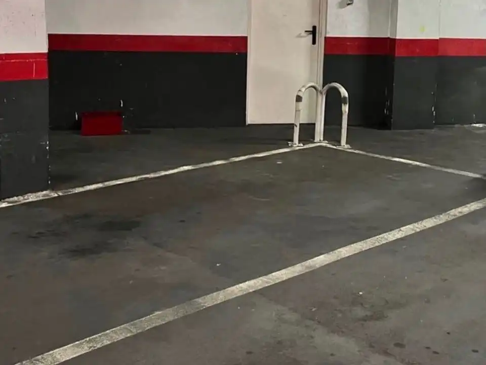 Parkplatz von Garage zur Miete in Coslada pueblo