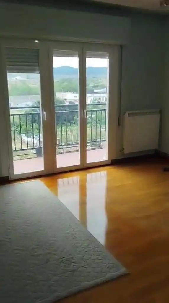 Sala de estar de Piso en venta en Arnedo con Calefacción, Parquet y Terraza