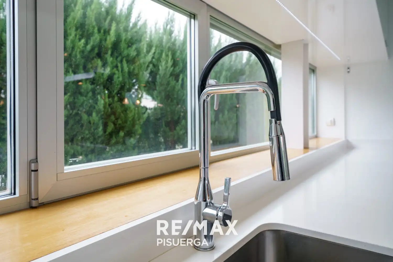 Kitchen of Houses for rent in Laguna de Duero  with Air Conditioner, Private garden and Terrace