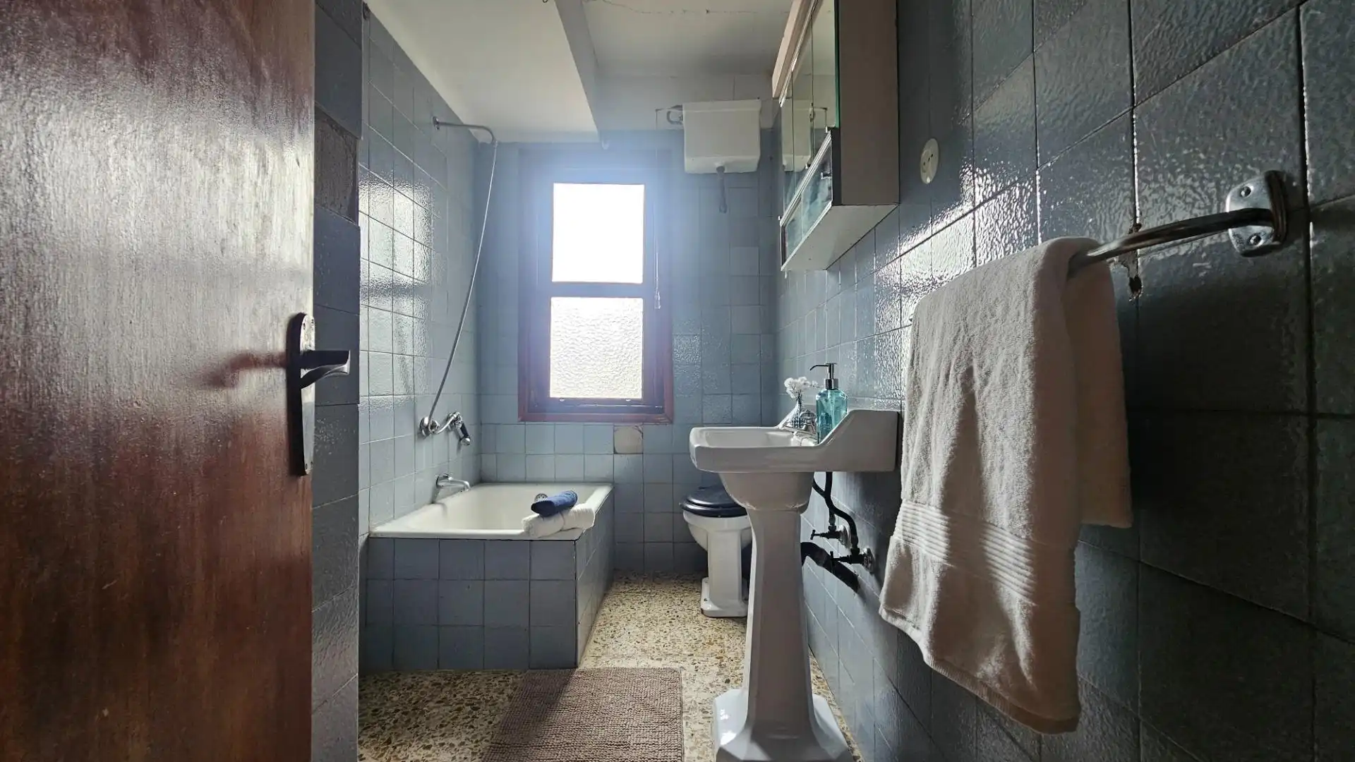 Baño de Piso en venta en Valle de Mena con Terraza y Balcón