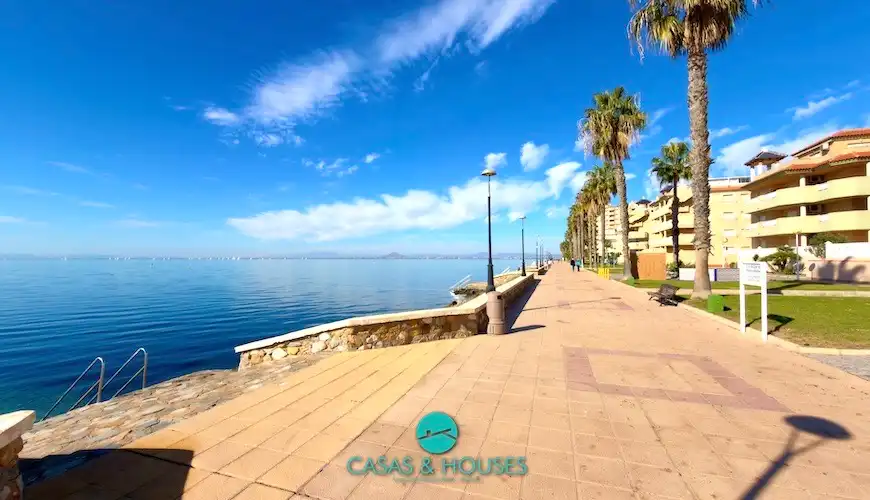 Exterior view of Detached homes for sale in La Manga del Mar Menor  with Air Conditioner, Heating and Private garden