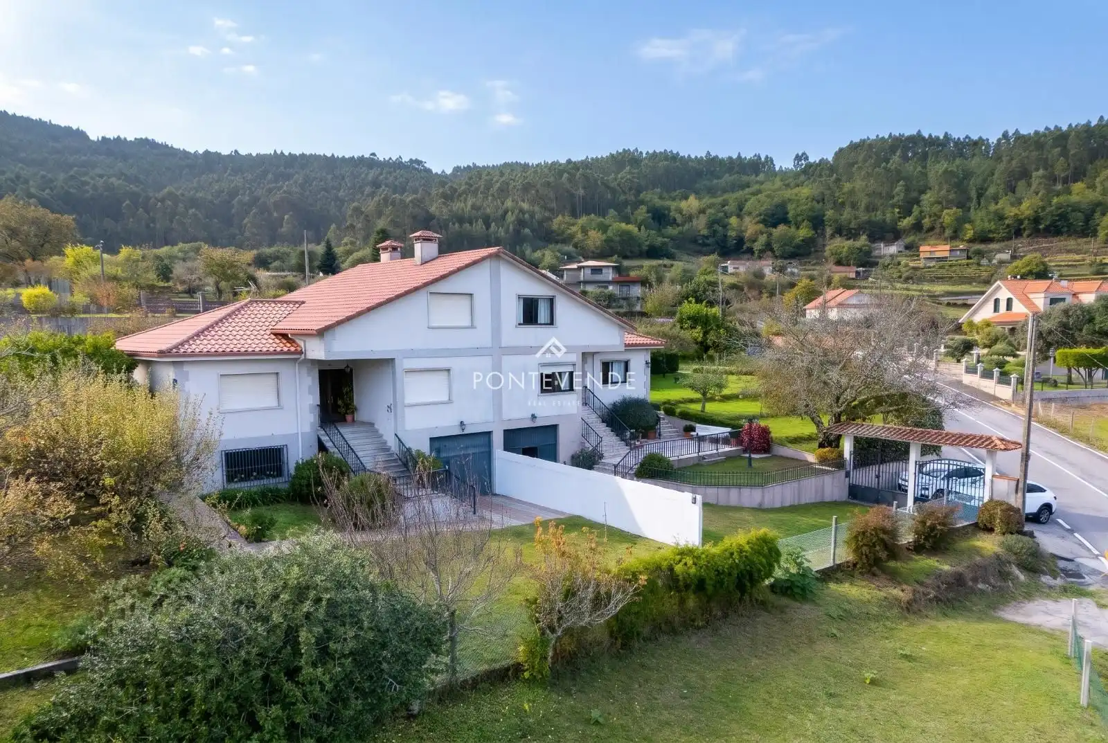Vista exterior de Casa o chalet en venta en Campo Lameiro, Pontevedra