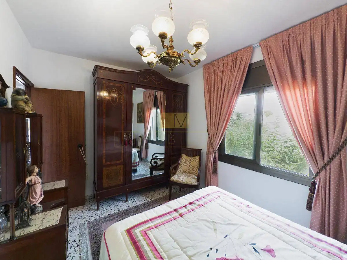 Dormitori de Casa o xalet en venda en Vilanova i la Geltrú amb Calefacció, Jardí privat i Terrassa