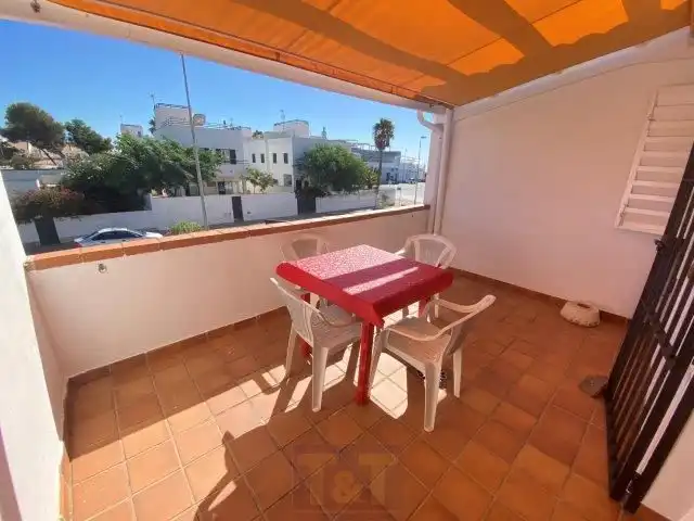 Vista exterior de Apartamento en venta en Islantilla con Aire acondicionado, Calefacción y Terraza