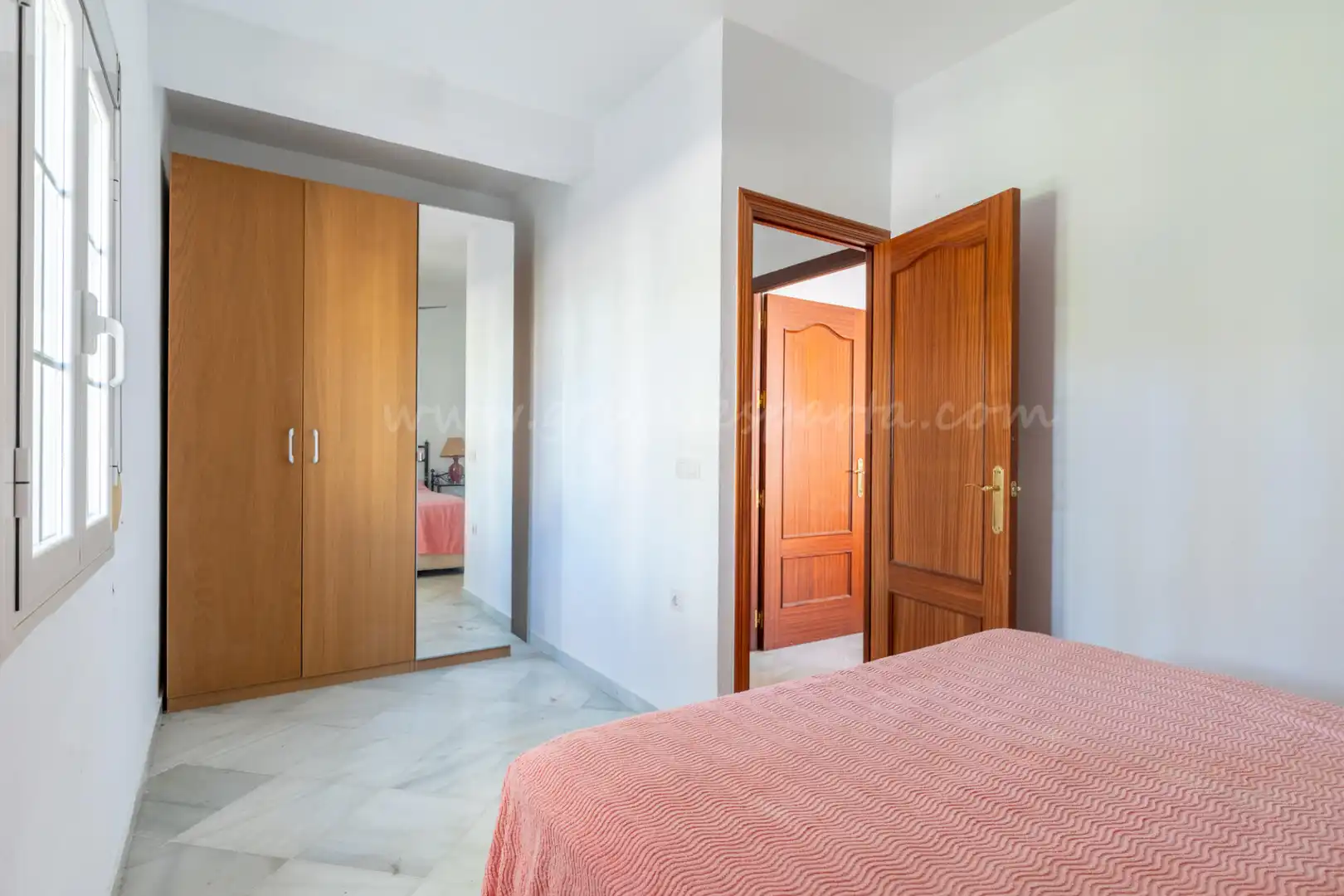 Habitación de Casa o chalet en venta en Villanueva del Ariscal con Aire acondicionado, Calefacción y Jardín privado