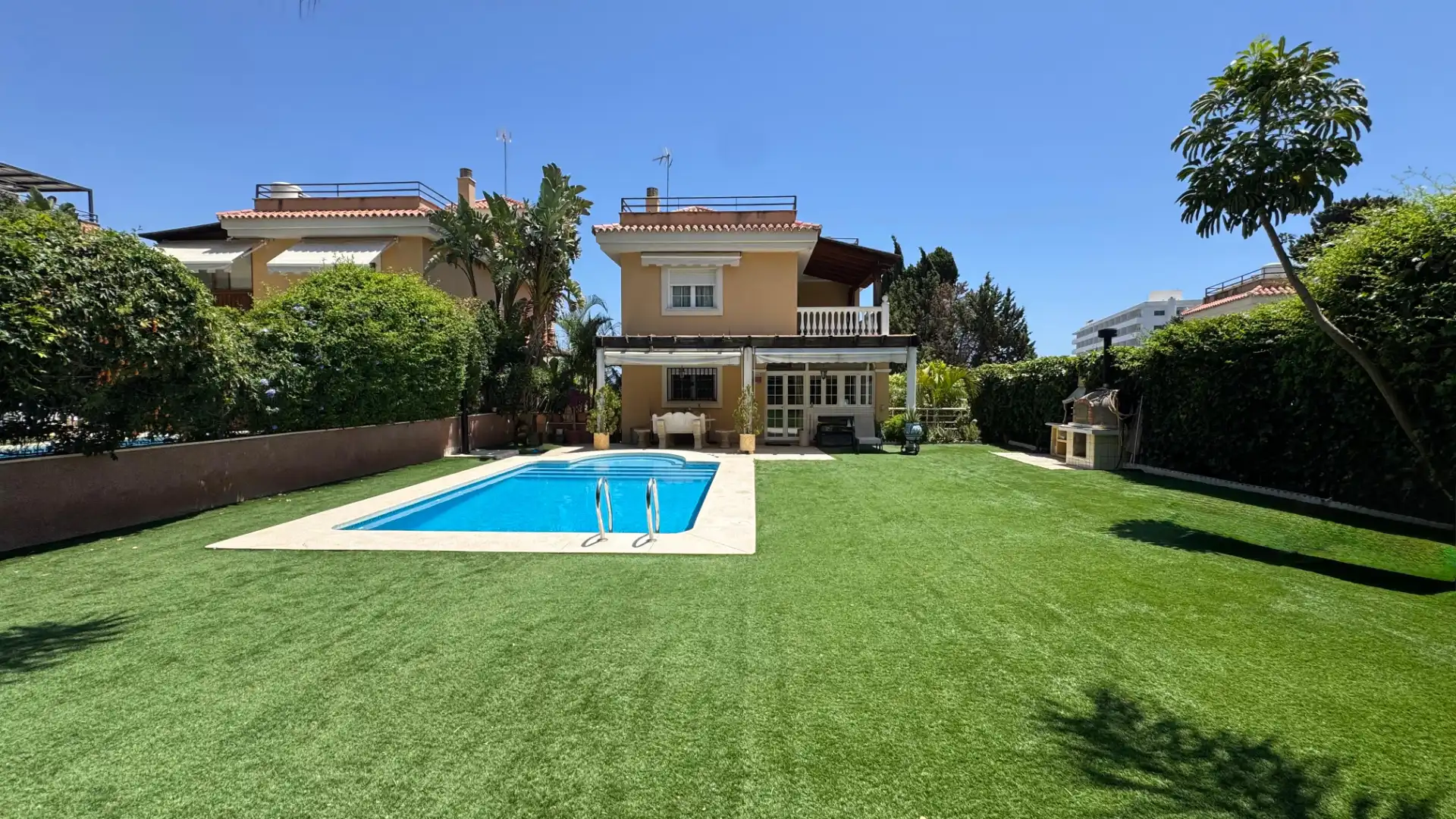 Jardín de Casa o chalet en venta en Torremolinos con Aire acondicionado, Calefacción y Jardín privado