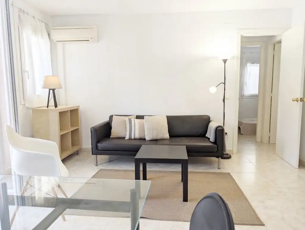 Appartamento con terrazza in vendita a Carrer Sant Hipòlit, imagen 4