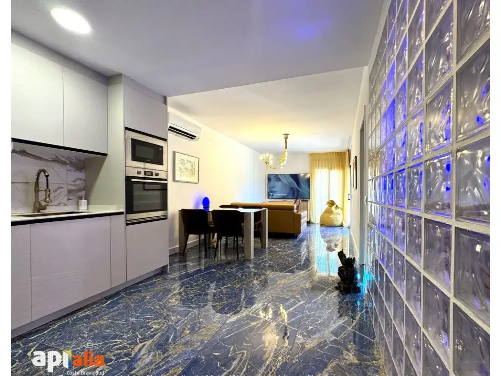 Sala d'estar de Apartament en venda en Lloret de Mar amb Aire condicionat, Calefacció i Forn