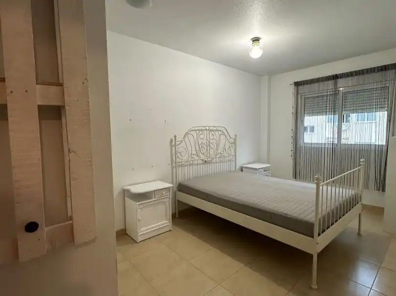 Schlafzimmer von Dachboden zur Miete in Murcia mit Klimaanlage, Terrasse und Möbliert