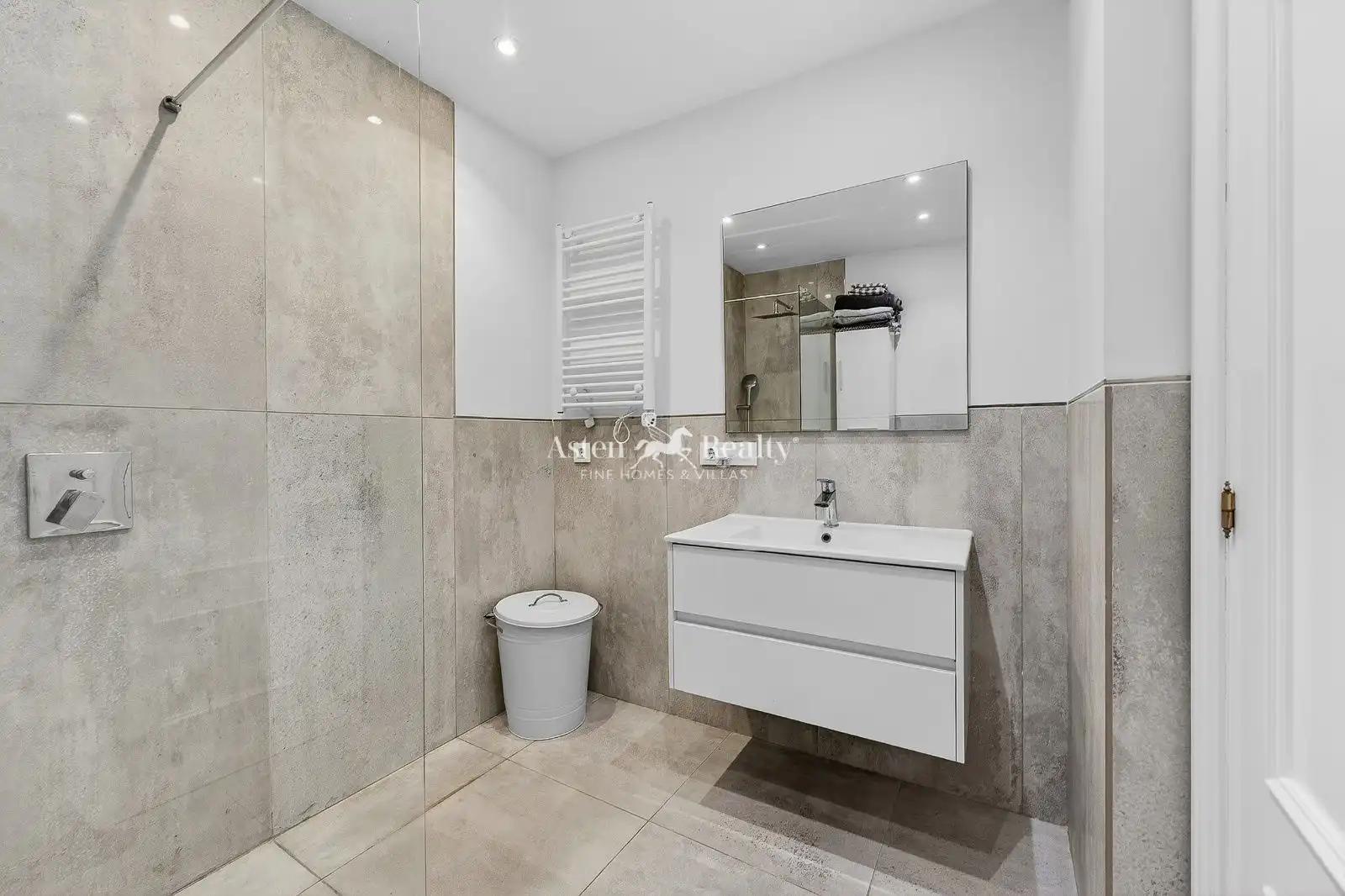 Baño de Ático en venta en Arona con Aire acondicionado, Terraza y Amueblado