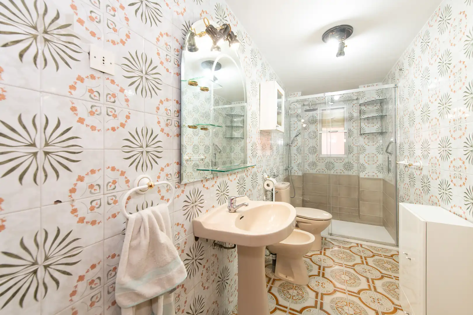Badezimmer von Wohnung zum Verkauf in Arganda del Rey mit Terrasse und Abstellraum