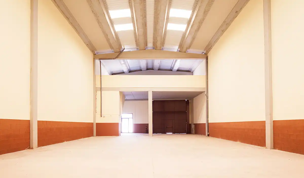 Nau industrial de lloguer a Carrer Progrés