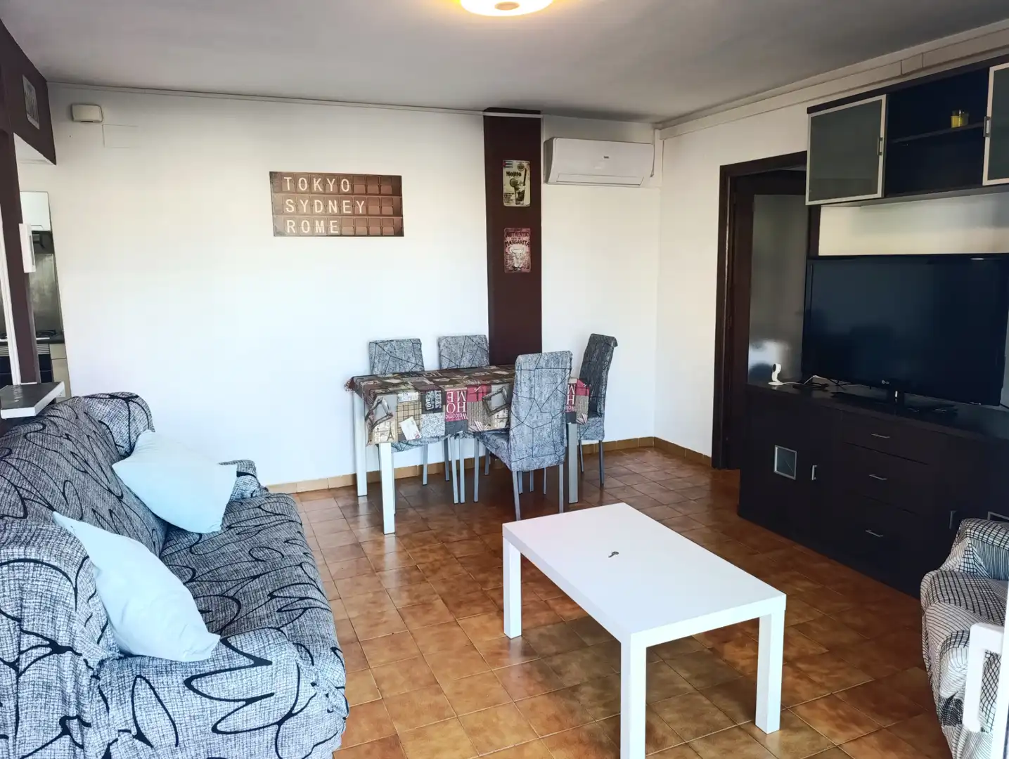 Sala d'estar de Pis en venda en Calella amb Aire condicionat, Calefacció i Traster