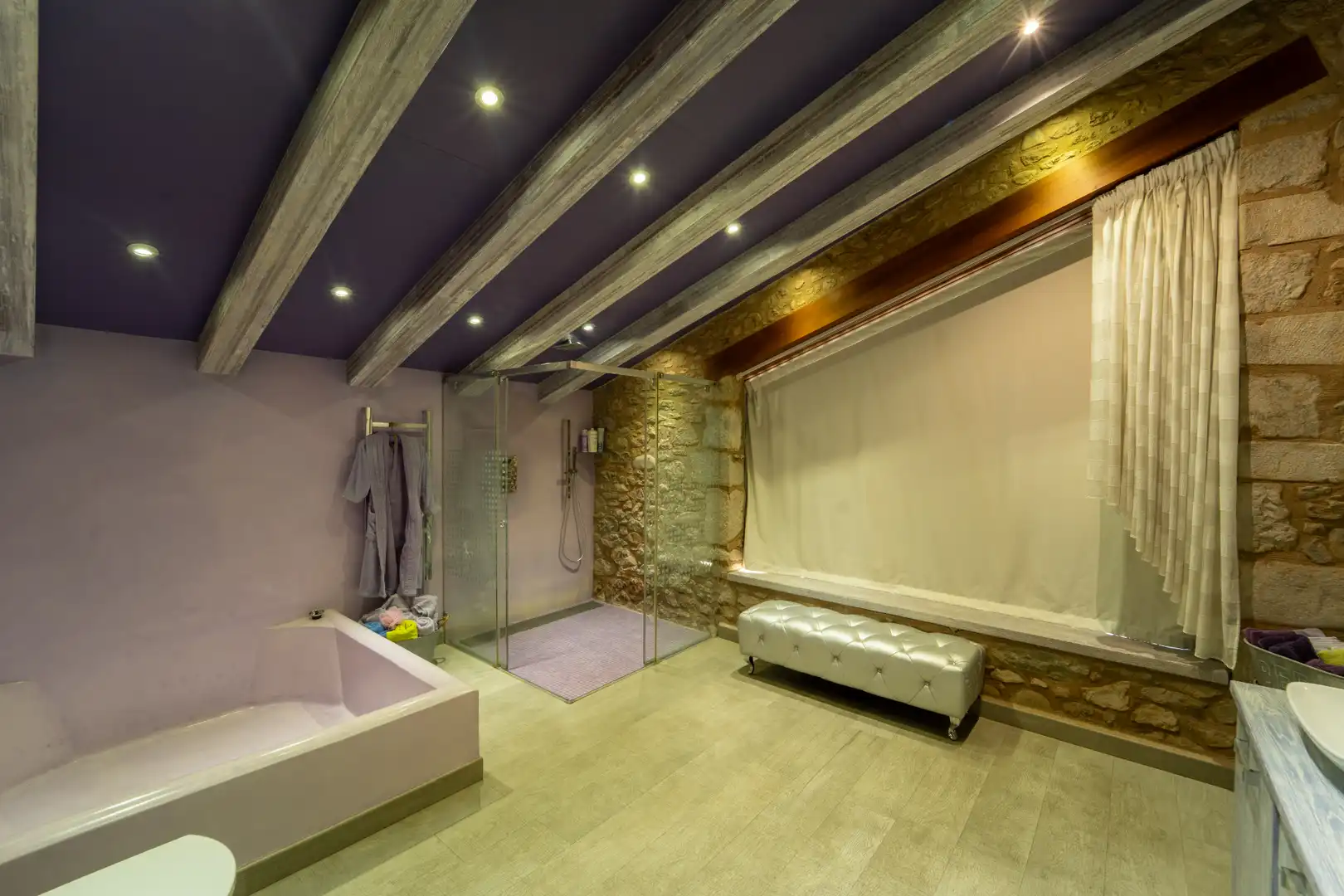 Baño de Finca rústica en venta en Sant Joan de Mollet con Aire acondicionado, Calefacción y Jardín privado