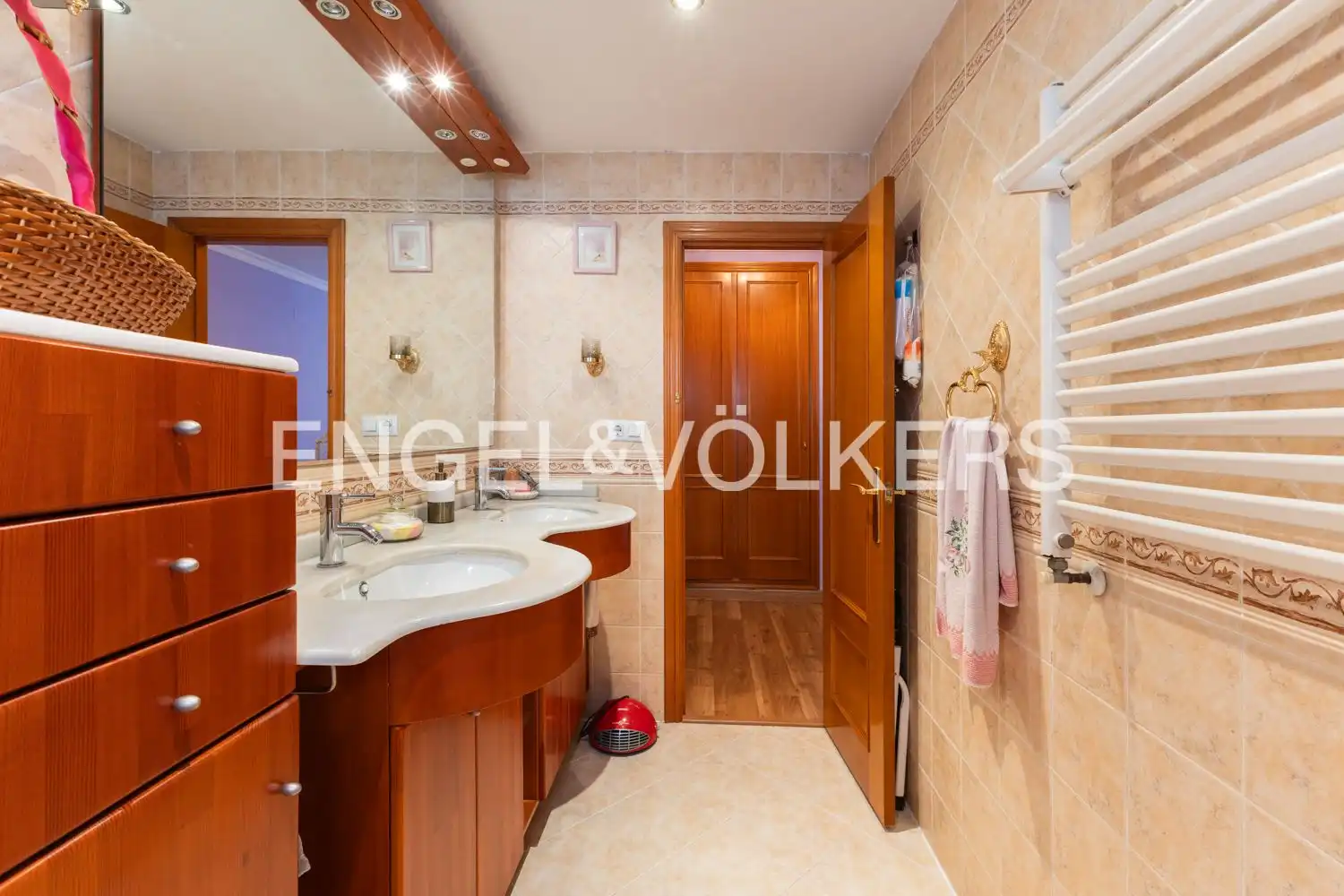 Baño de Casa o chalet en venta en La Pobla de Farnals con Aire acondicionado, Calefacción y Parquet