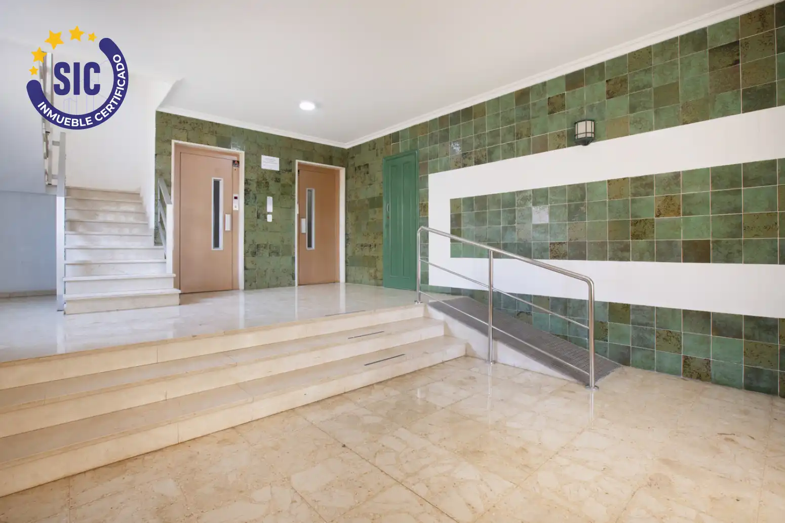 Piso en venta en Sueca con Jardín privado, Terraza y Balcón