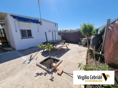 Außenansicht von Country house zum verkauf in Chipiona mit Terrasse