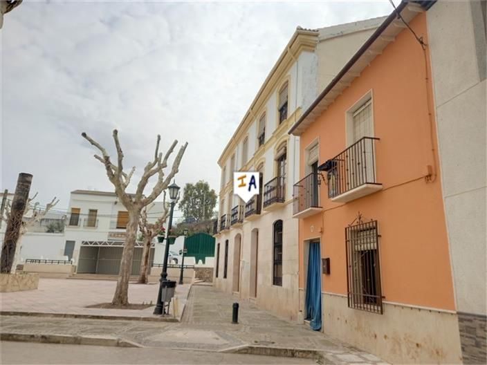 Exterior view of Single-family semi-detached for sale in Priego de Córdoba  with Terrace, Storage room and Internet