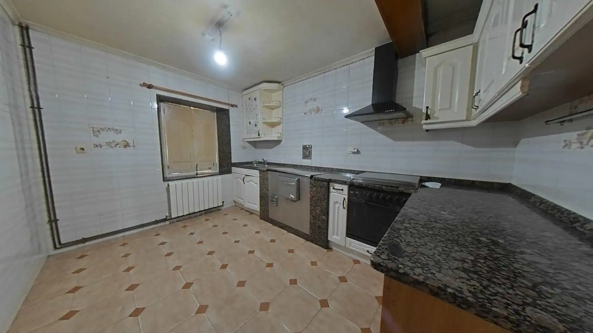 Küche von Haus oder Chalet zum Verkauf in Santa María de Cayón mit Privatgarten und Balkon