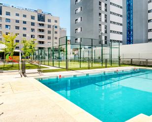 Piscina de Pis de lloguer en  Madrid Capital amb Aire condicionat, Terrassa i Forn