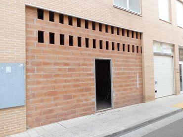 Local comercial en venta en Utebo
