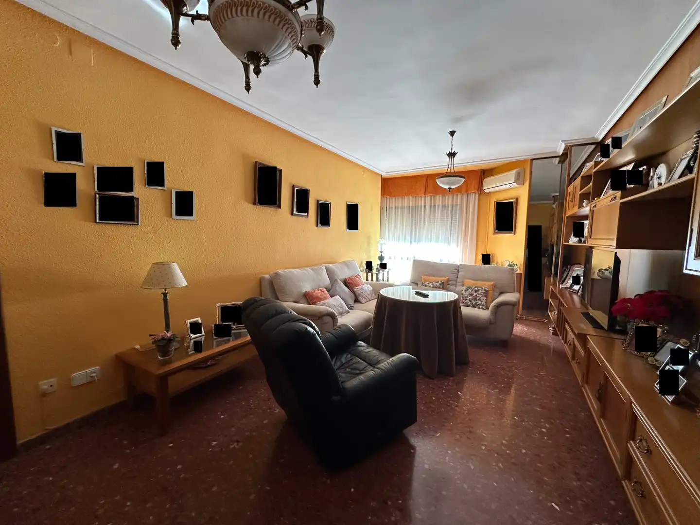 Living room of Flat for sale in Úbeda  with Air Conditioner, Heating and Balcony