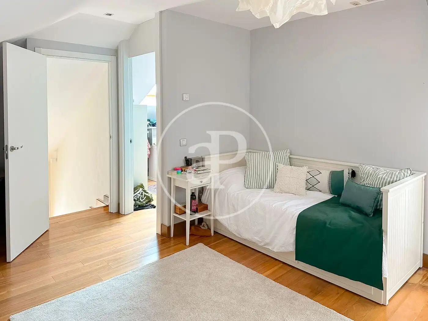 Semi-detached house with pool for sale in Casco Antiguo, imagen 12