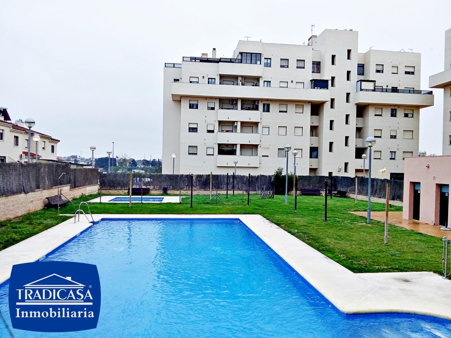 Piscina de Pis en venda en Jerez de la Frontera amb Terrassa, Traster i Piscina comunitària