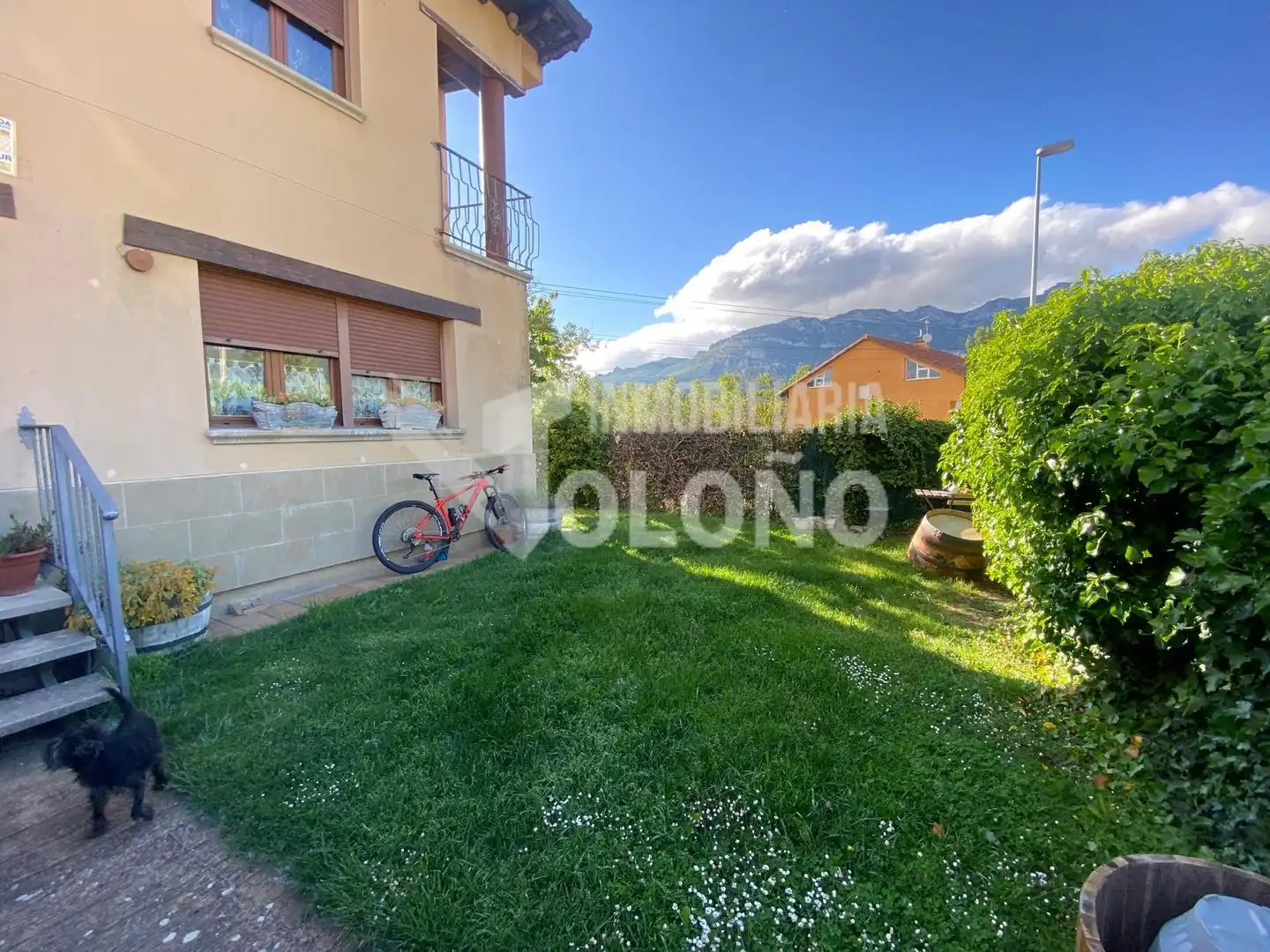 Casa adosada en venda en Leza amb Calefacció, Jardí privat i Parquet