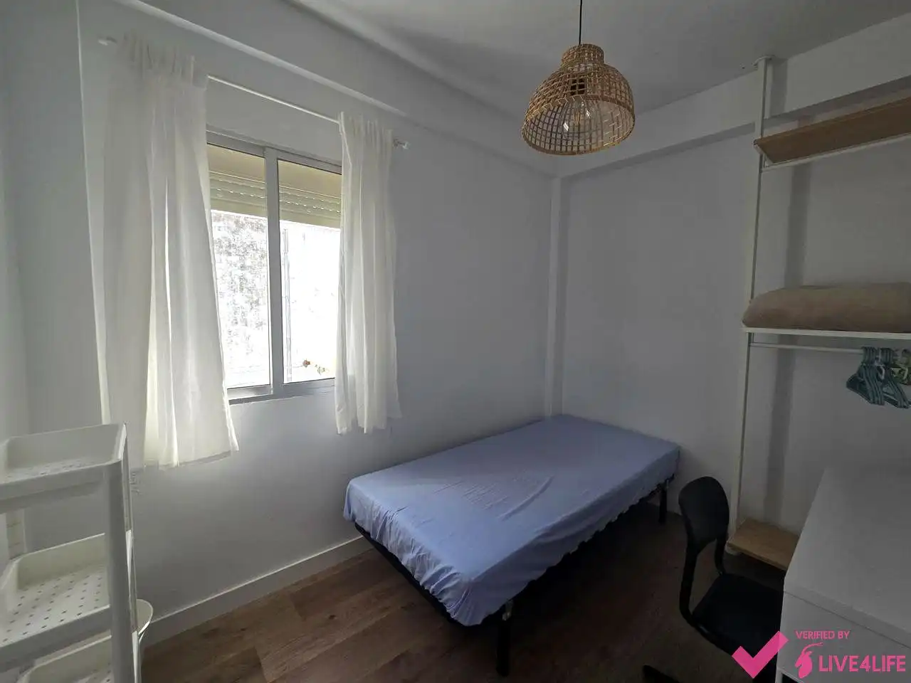 Piso de alquiler en Nalón, El Plantinar – Avda. La Paz - El Juncal