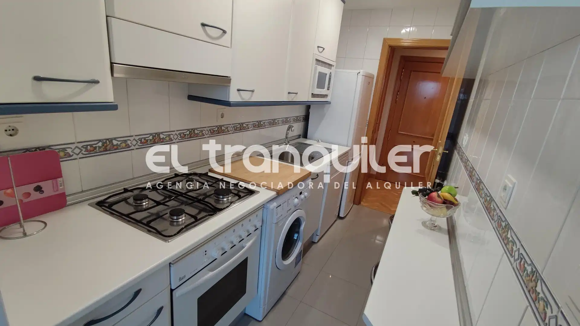 Cuina de Pis de lloguer en Madrid amb Aire condicionat, Parquet i Piscina