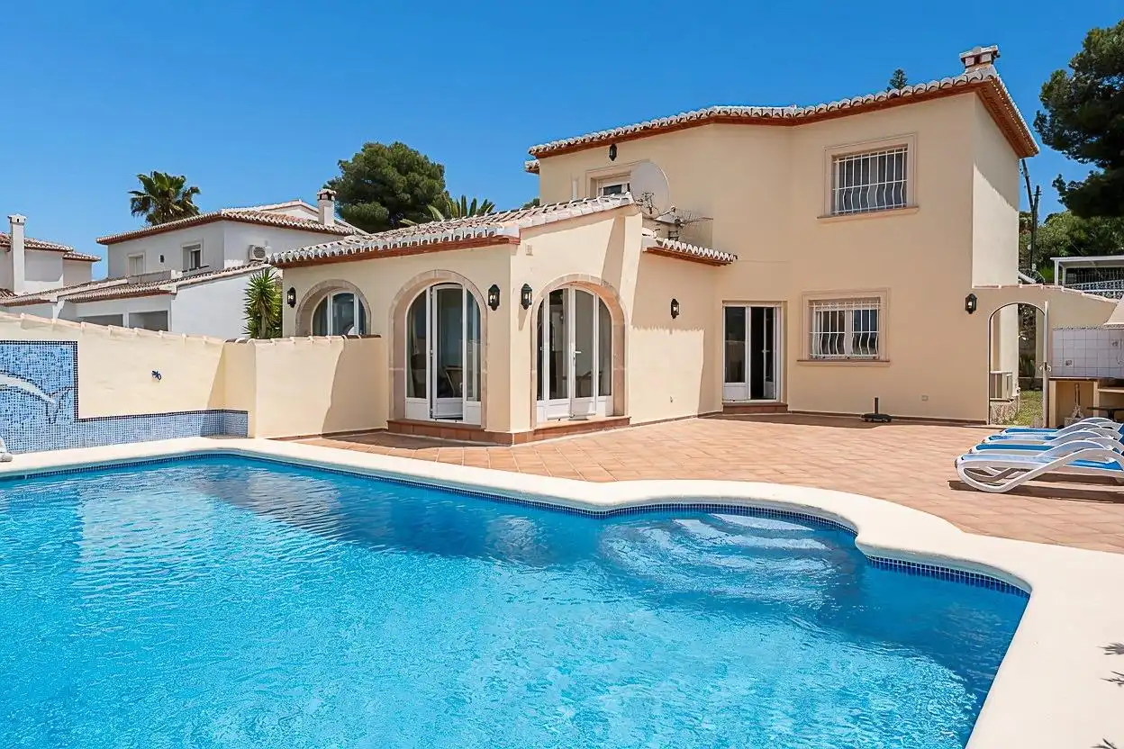 Swimming pool of Houses for sale in Jávea / Xàbia  with Air Conditioner, Heating and Private garden