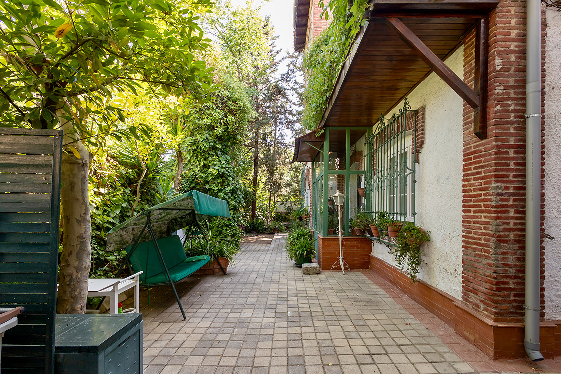 Terrassa de Casa o xalet en venda en  Madrid Capital amb Jardí privat, Terrassa i Traster