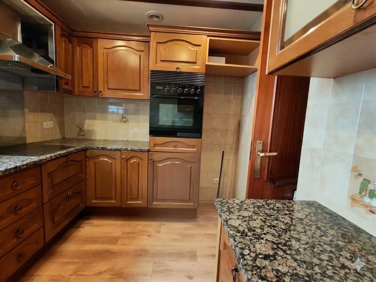 Cocina de Apartamento en venta en Barcelona con Calefacción, Parquet y Balcón