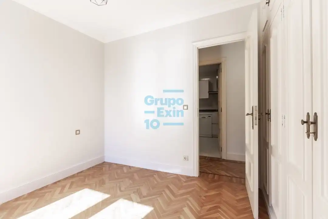 Habitación de Piso de alquiler en Donostia - San Sebastián  con Balcón