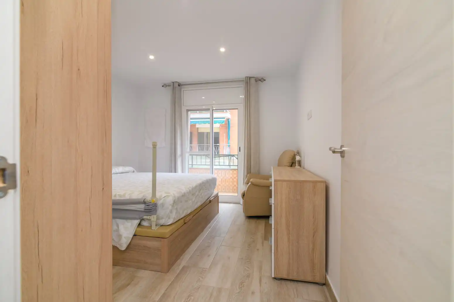 Dormitori de Pis en venda en Viladecans amb Aire condicionat, Calefacció i Parquet