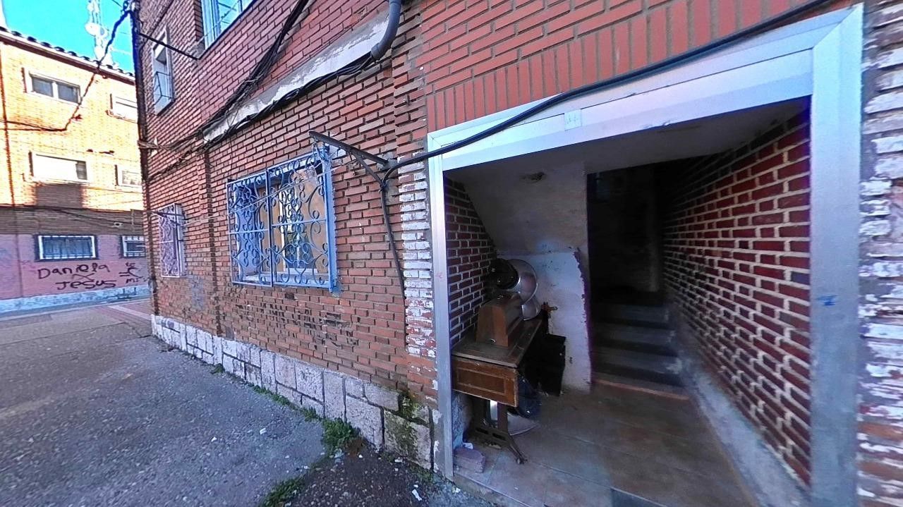 Piso en venta en Cea, Delicias