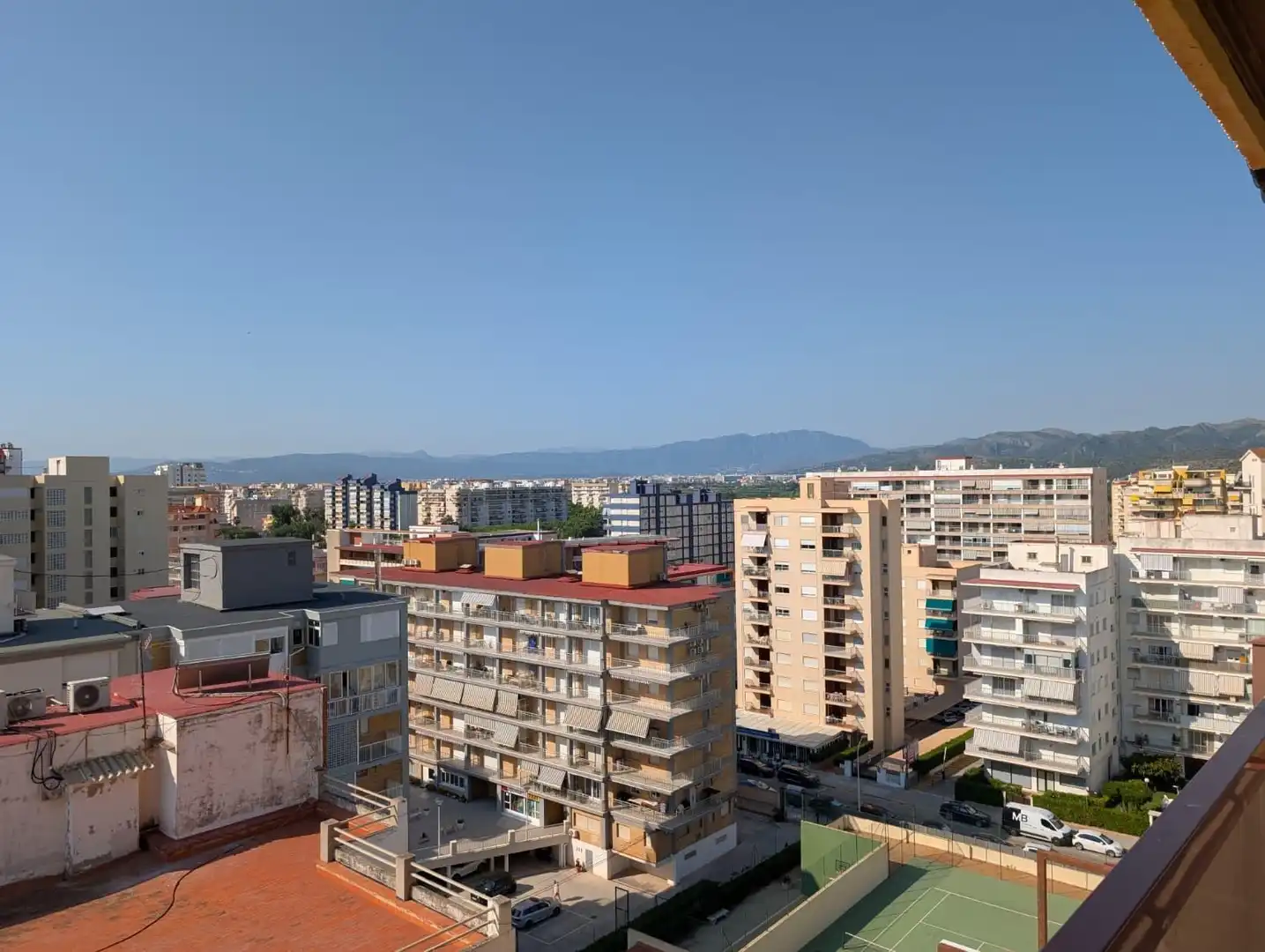 Vista exterior de Apartament en venda en Gandia amb Terrassa, Balcó i Piscina comunitària