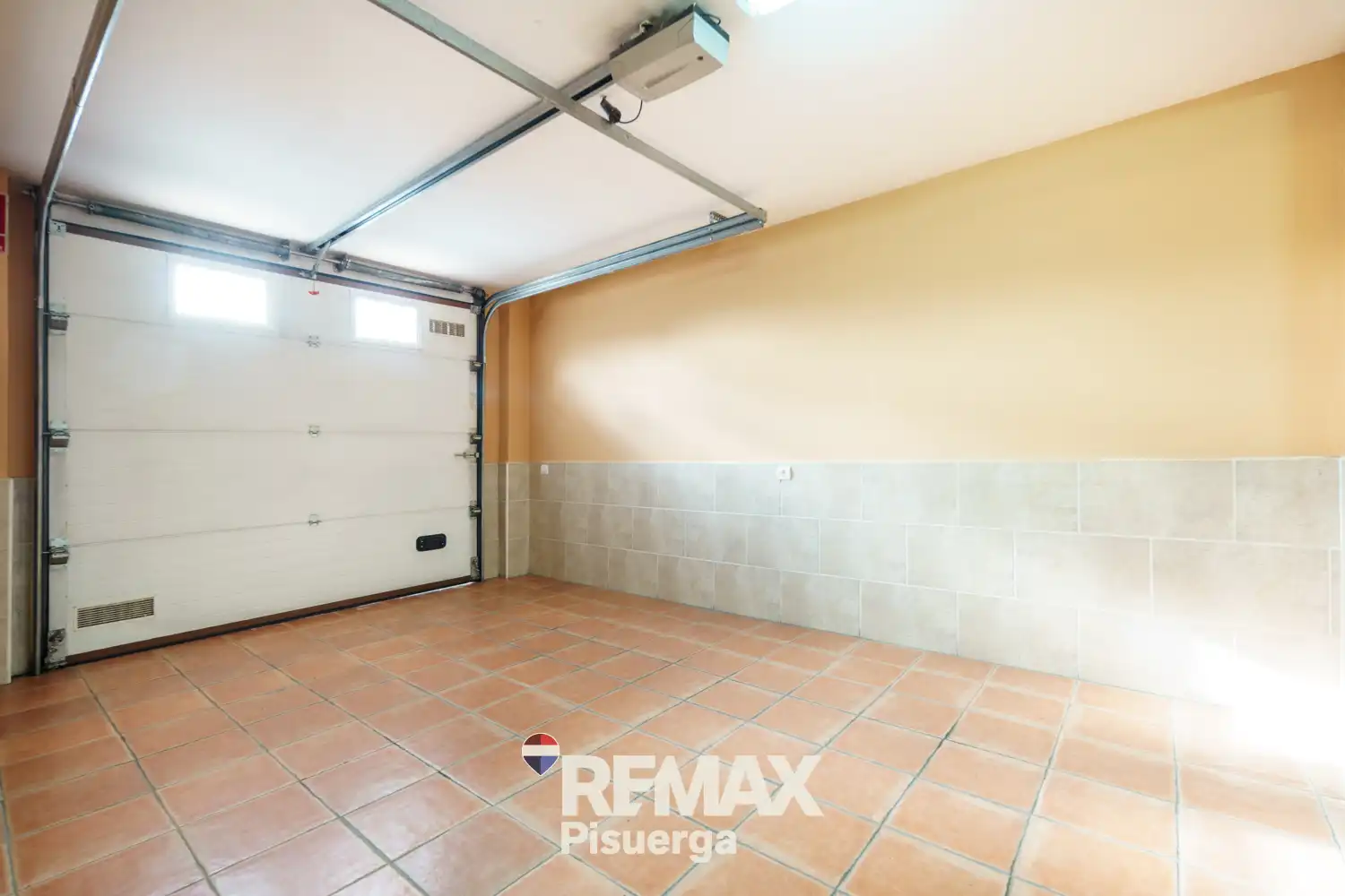 Casa o chalet en venta en Laguna de Duero con Aire acondicionado, Calefacción y Jardín privado