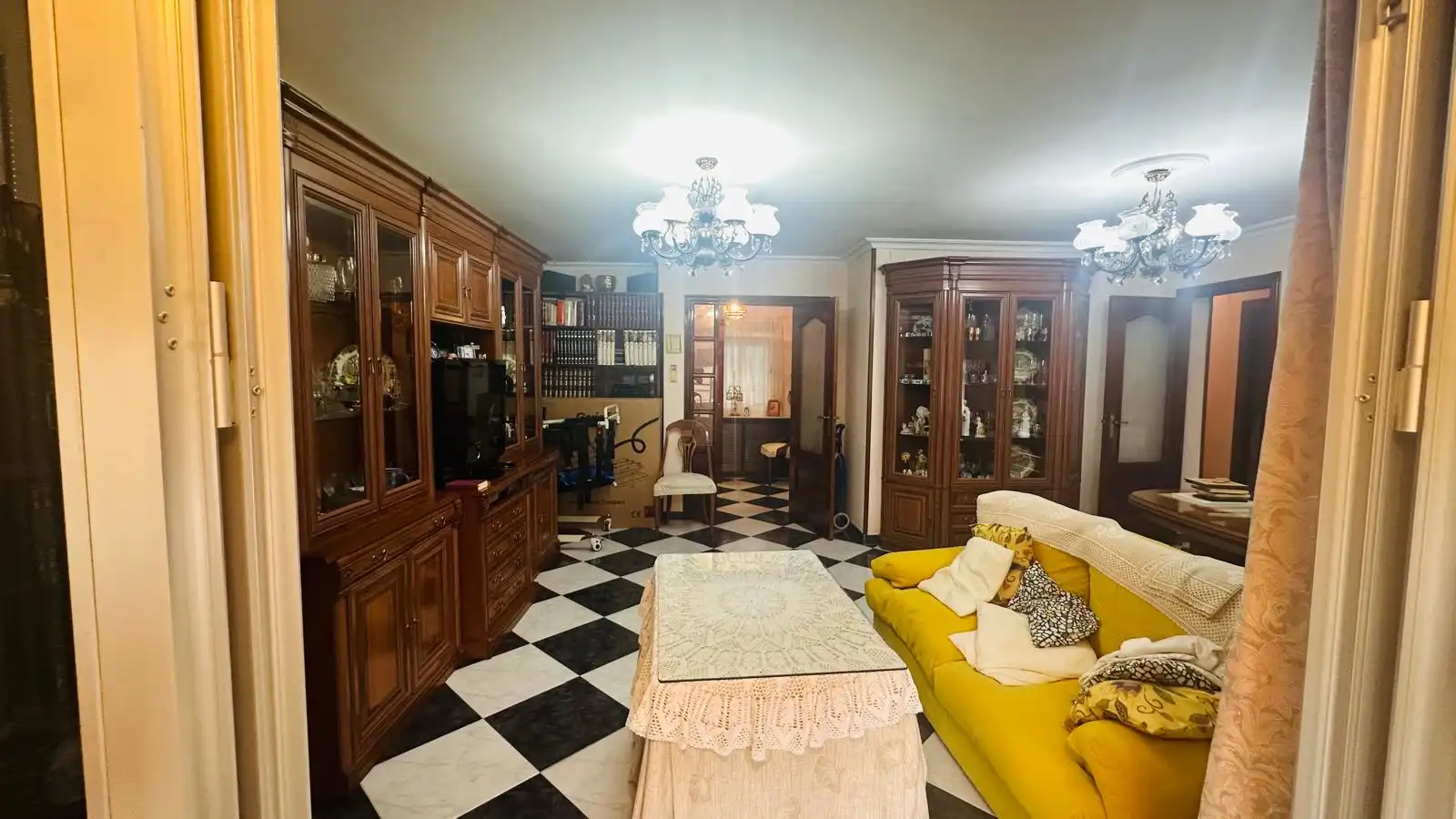 Wohnzimmer von Wohnung zum Verkauf in Sevilla mit Klimaanlage, Heizung und Terrasse