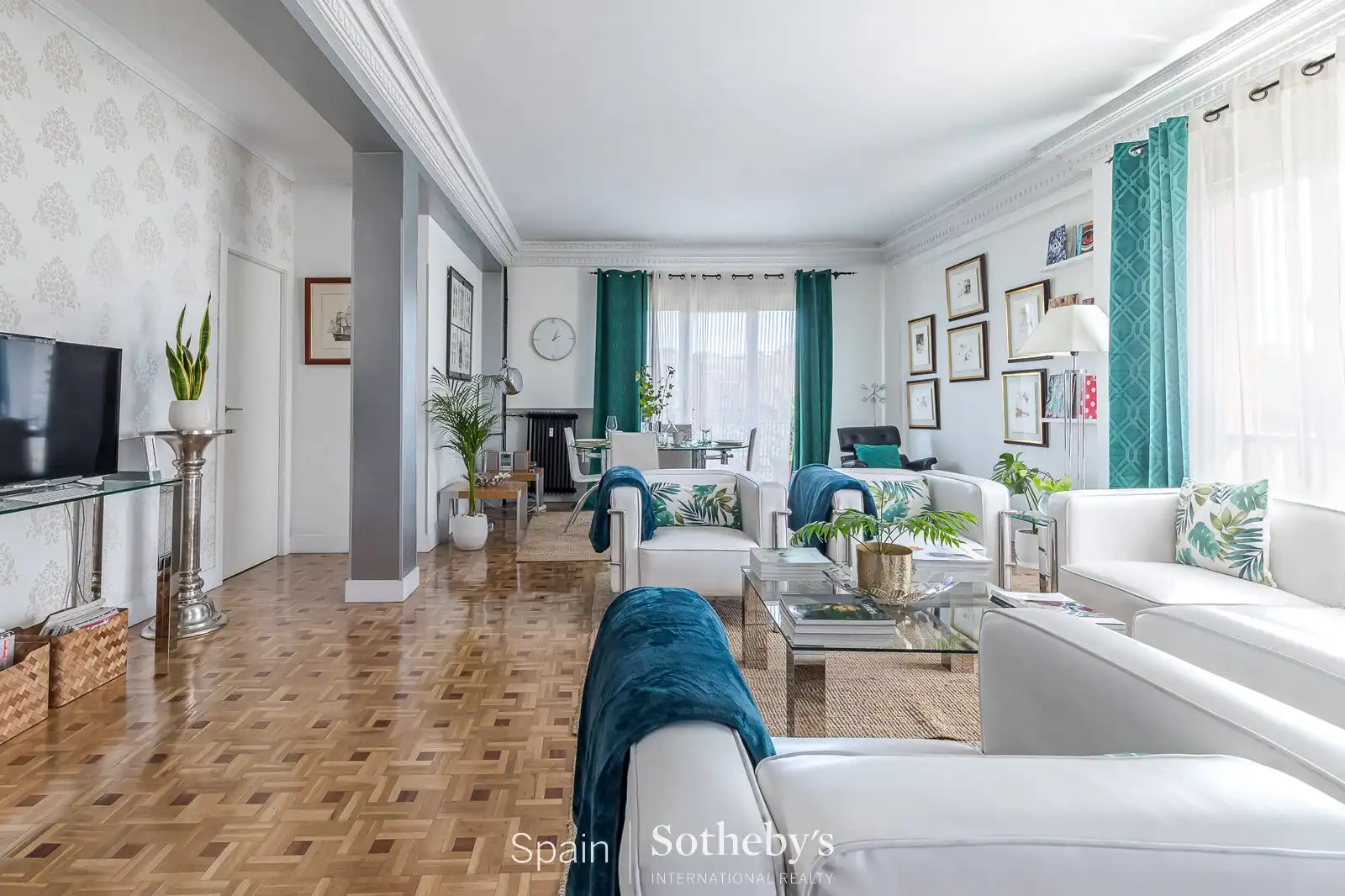 Sala d'estar de Apartament en venda en Madrid amb Terrassa