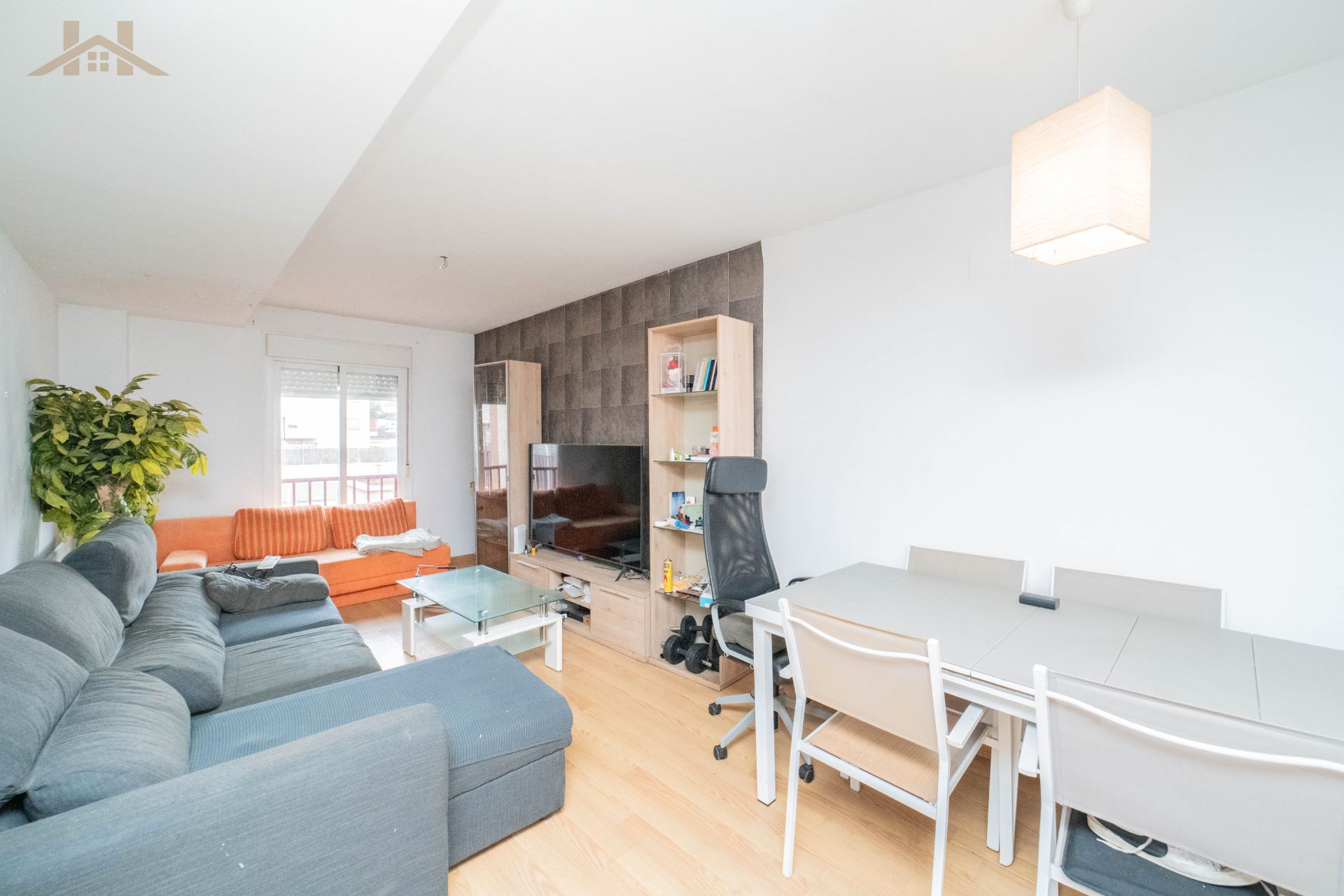 Sala d'estar de Dúplex en venda en Arroyomolinos (Madrid) amb Calefacció, Terrassa i Traster