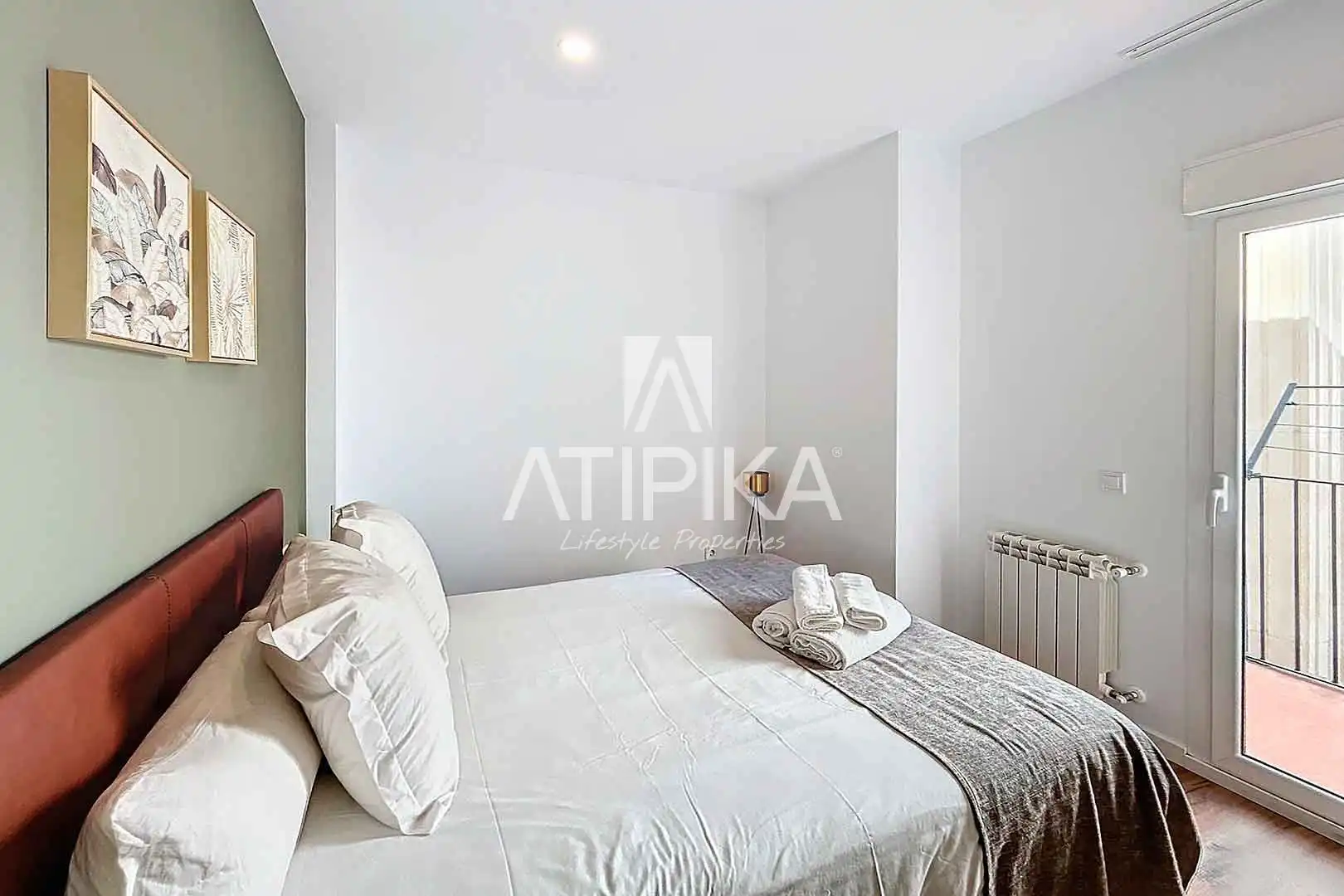 Schlafzimmer von Wohnung zur Miete in Barcelona mit Klimaanlage, Parkett und Terrasse